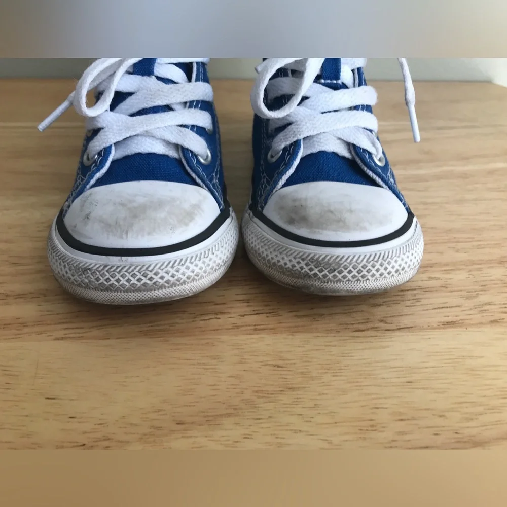 Converse All-Star Chuck Taylor High-Tops Blue Size: US Toddler 8.0 EUR 24 CM 15